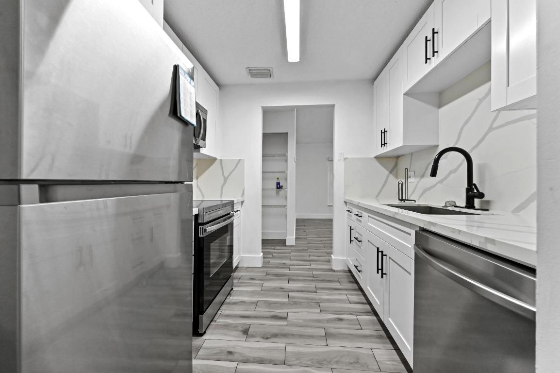 SUMMIT PINES - Residential