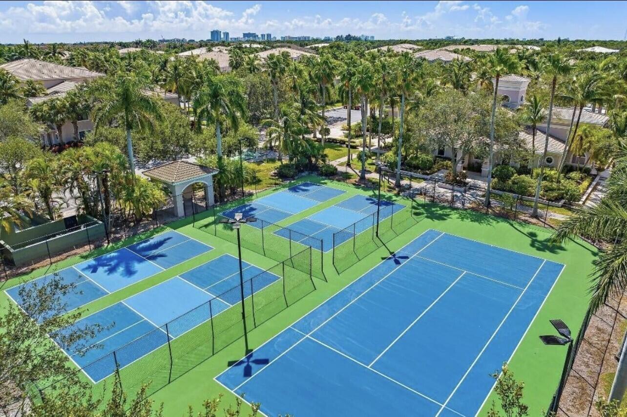 SAN MATERA THE GARDENS CO - Residential Lease