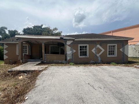 542 SE 6th Drive Belle Glade FL 33430