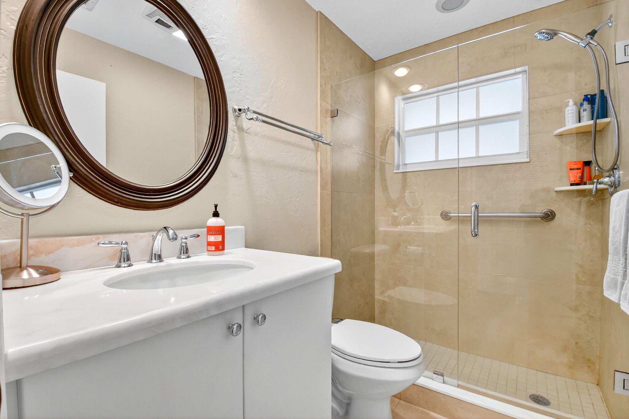 COLONY KEY VILLAS IN PB 2 - Residential