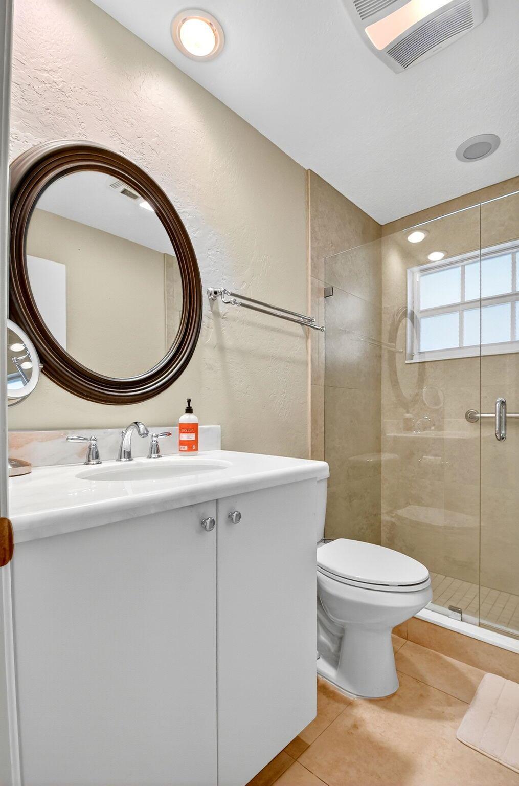 COLONY KEY VILLAS IN PB 2 - Residential