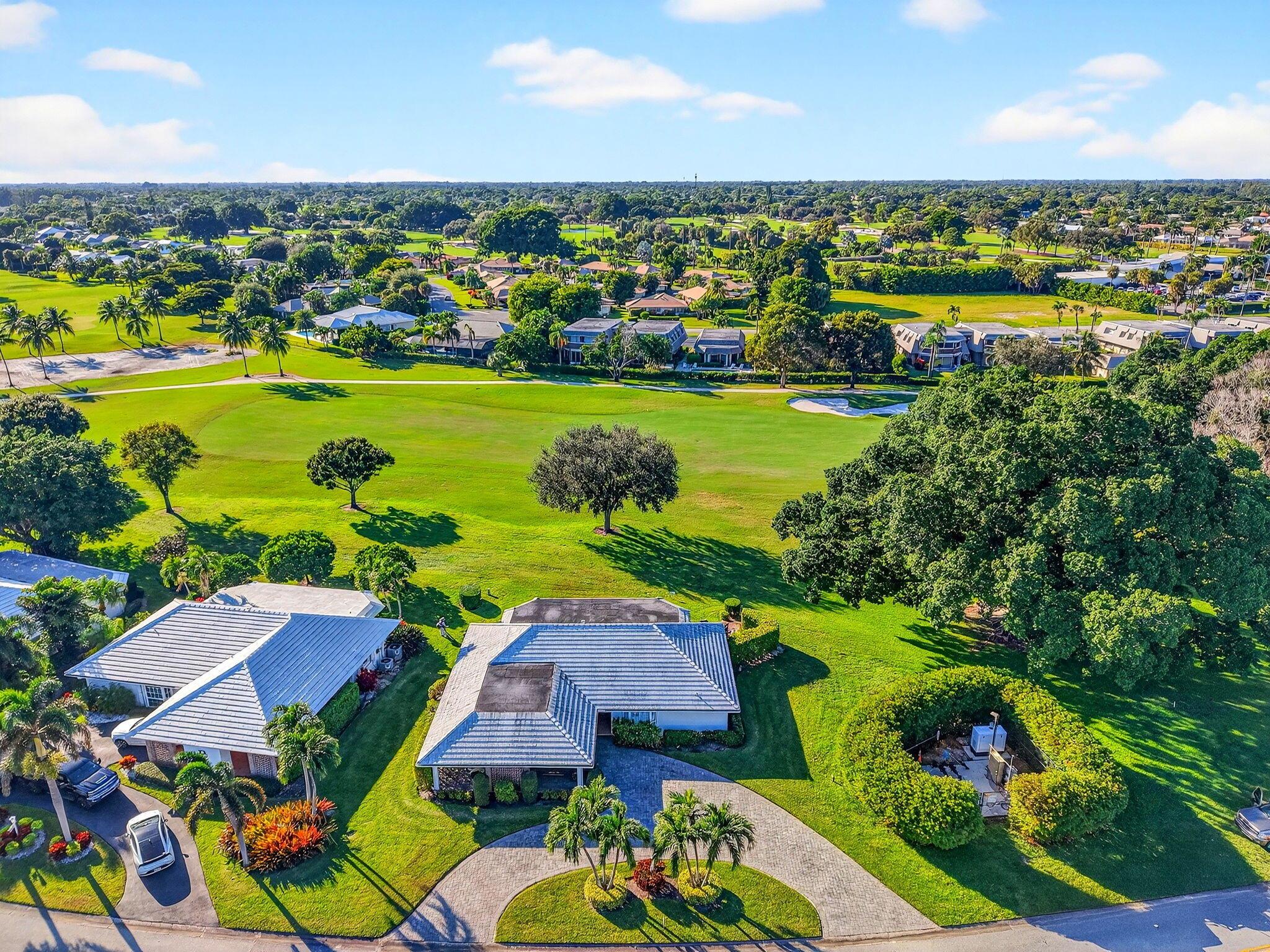 COLONY KEY VILLAS IN PB 2 - Residential