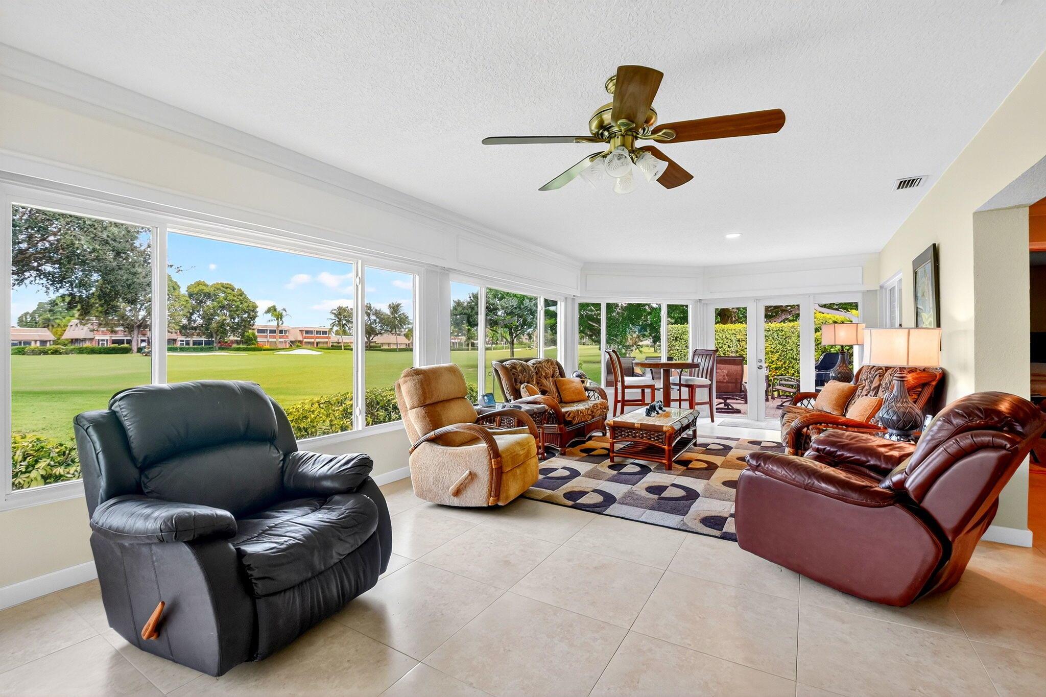 COLONY KEY VILLAS IN PB 2 - Residential