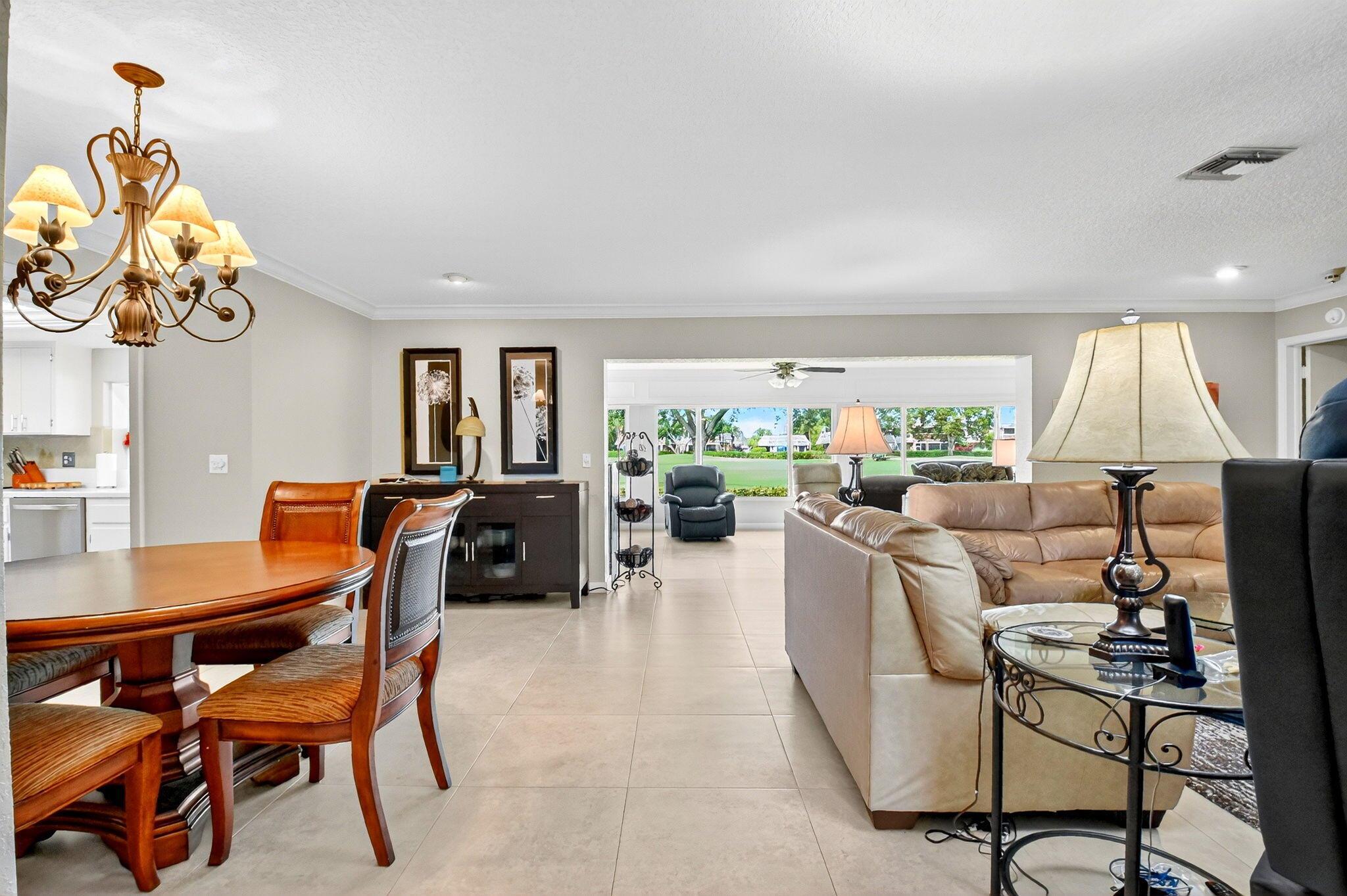 COLONY KEY VILLAS IN PB 2 - Residential