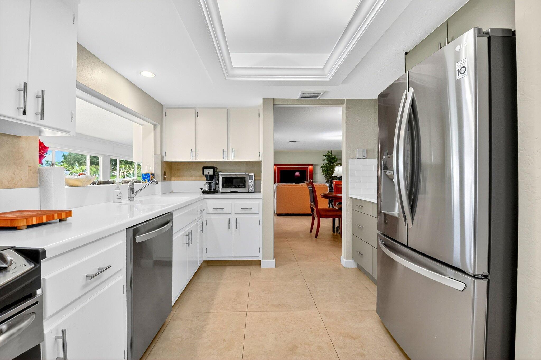 COLONY KEY VILLAS IN PB 2 - Residential