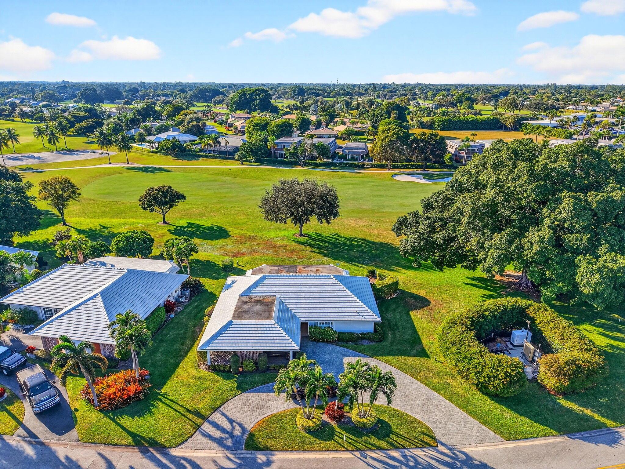 COLONY KEY VILLAS IN PB 2 - Residential