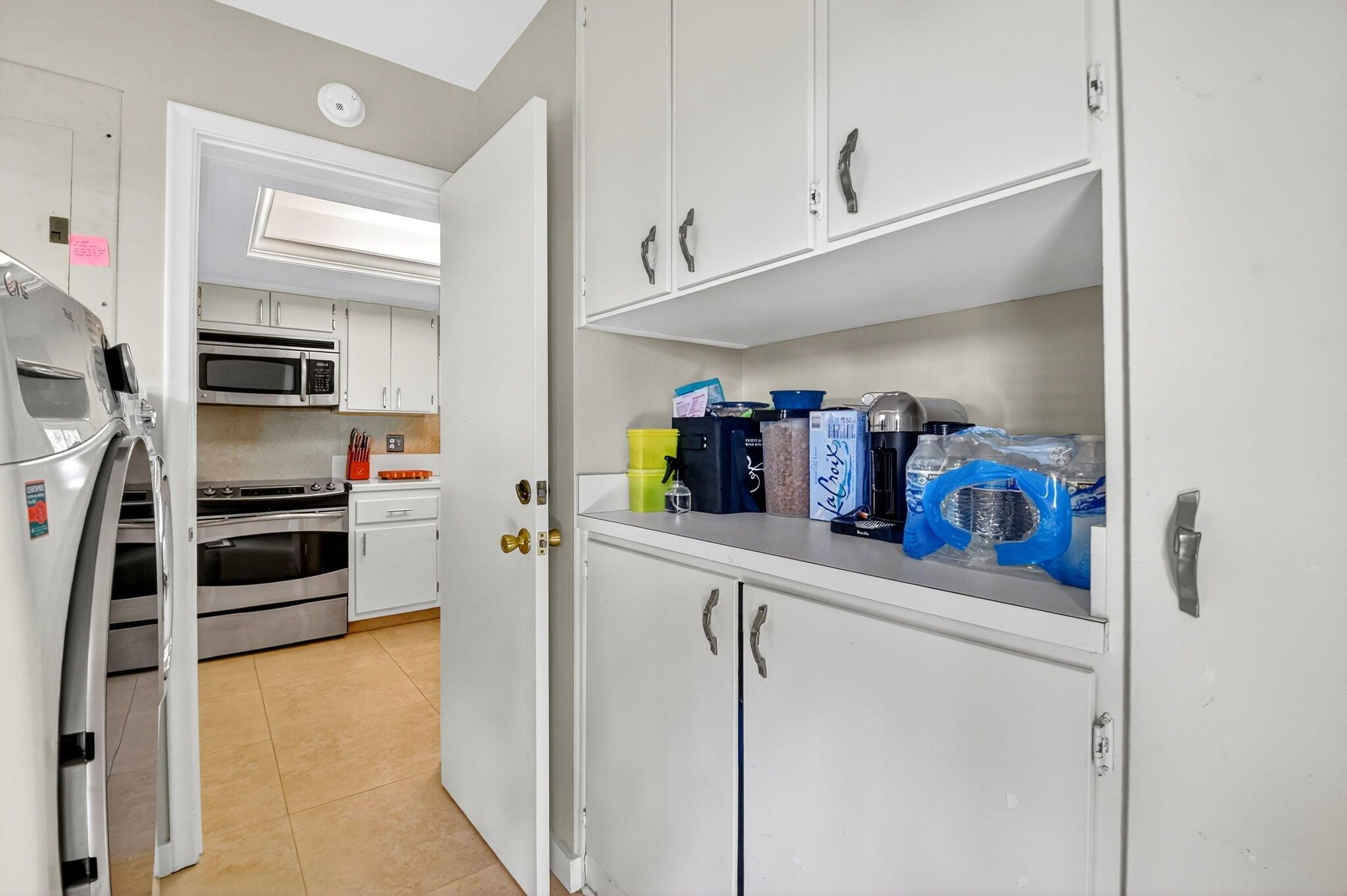 COLONY KEY VILLAS IN PB 2 - Residential