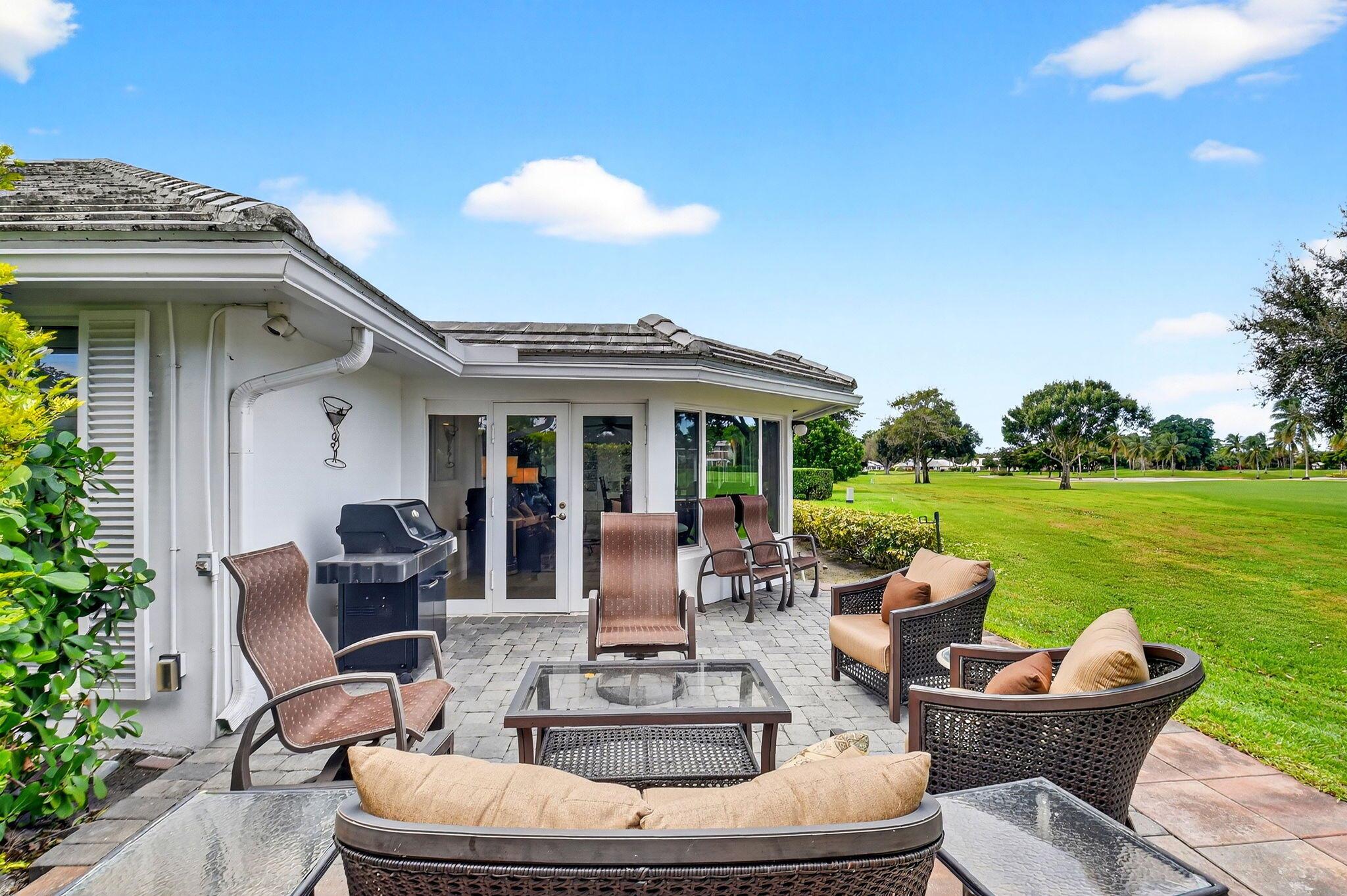 COLONY KEY VILLAS IN PB 2 - Residential