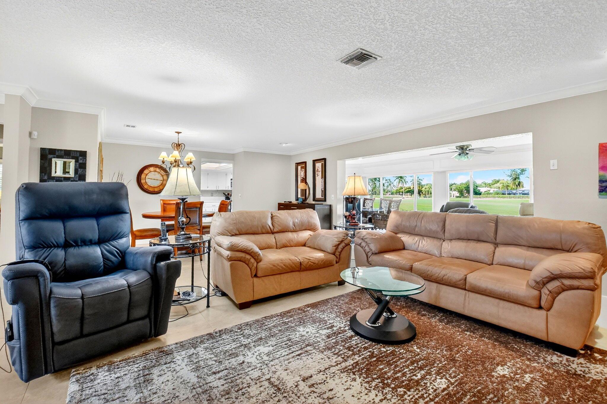 COLONY KEY VILLAS IN PB 2 - Residential