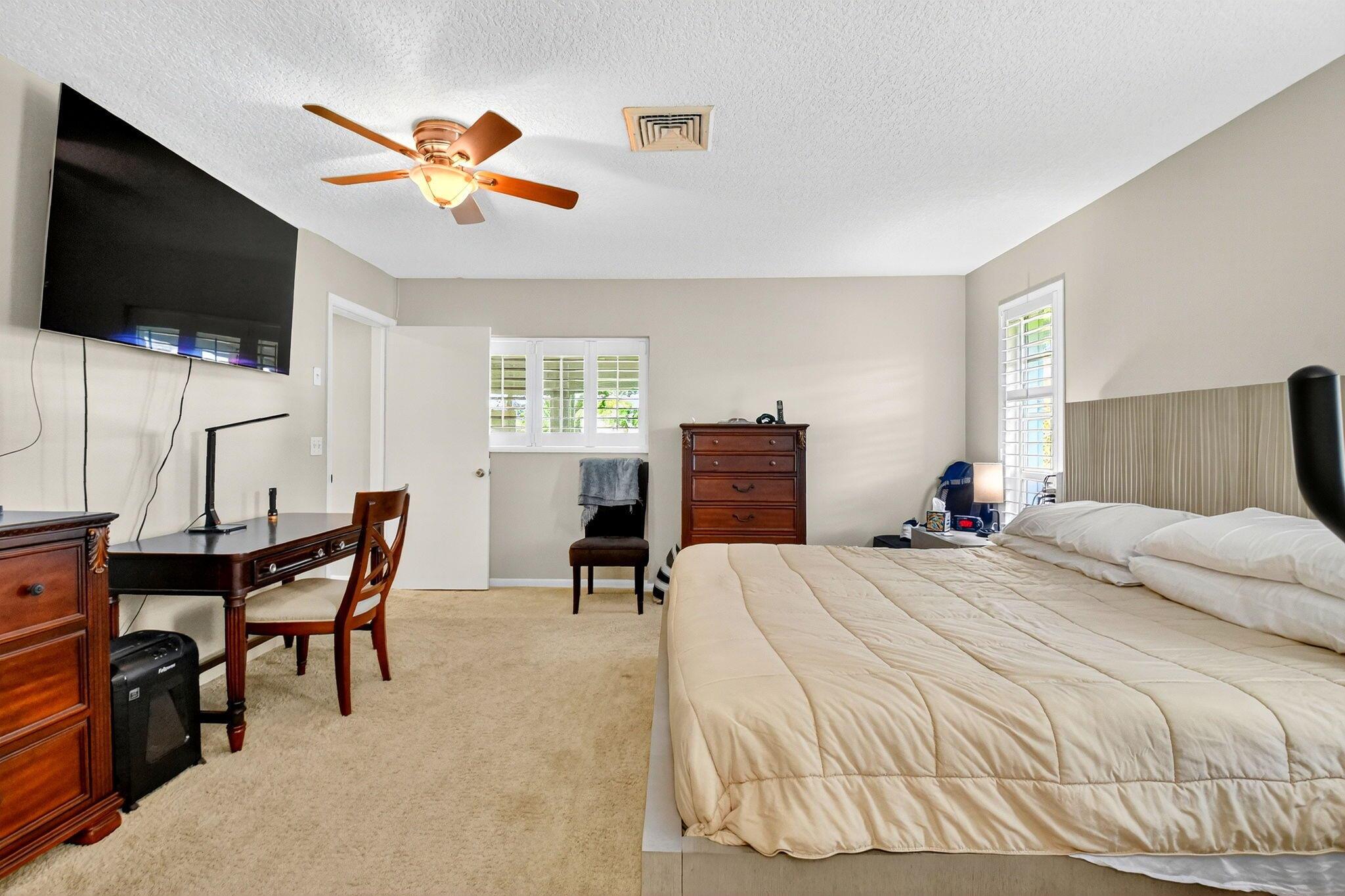 COLONY KEY VILLAS IN PB 2 - Residential