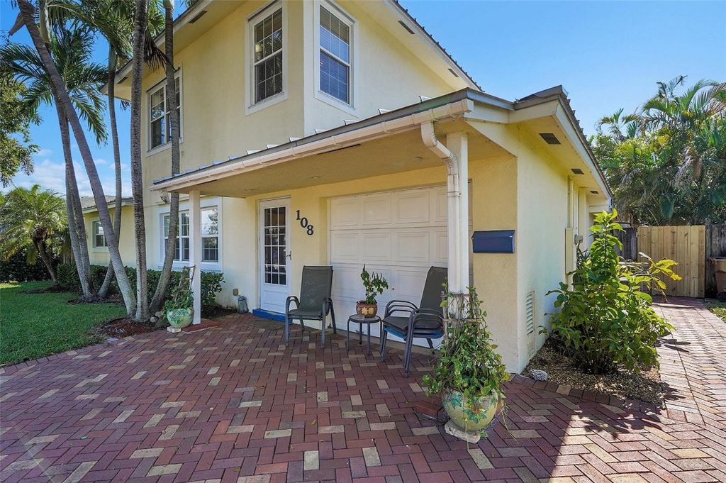 Photo of 108 SE 14th Court, Deerfield Beach, FL 33441 (MLS # F10543868)
