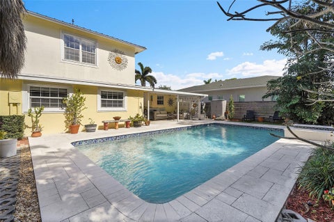 Tiny photo for 108 SE 14th Court, Deerfield Beach, FL 33441 (MLS # F10543868)