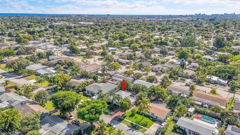 Tiny photo for 108 SE 14th Court, Deerfield Beach, FL 33441 (MLS # F10543868)