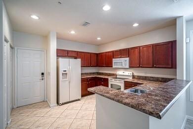 Paloma Lakes 176-171 B - Residential Lease