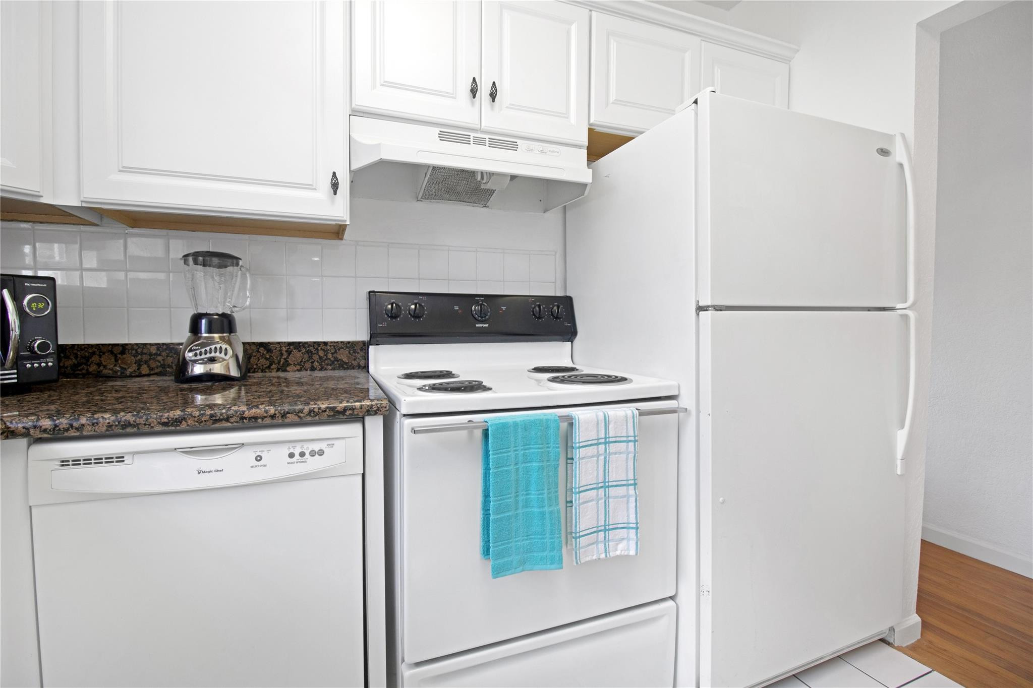 Poinsetta Park 8-35 B - Residential Income