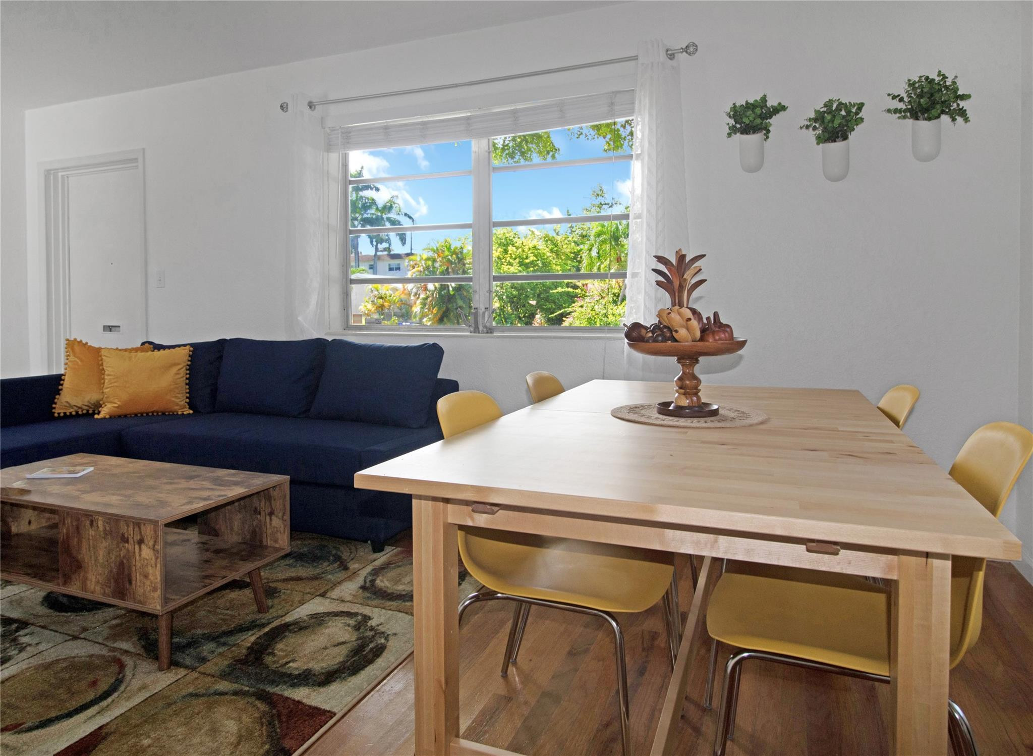 Poinsetta Park 8-35 B - Residential Income