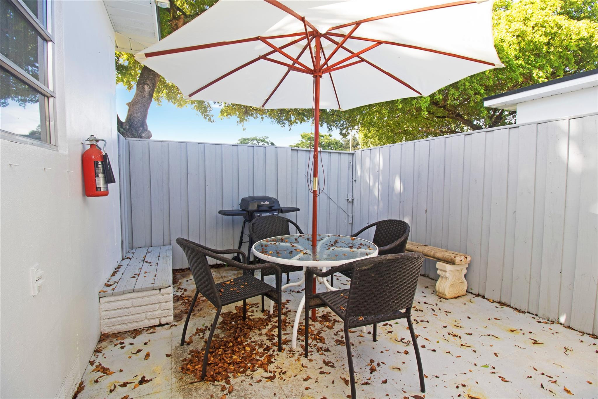 Poinsetta Park 8-35 B - Residential Income