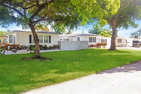 1625 Cleveland Street Hollywood FL 33020