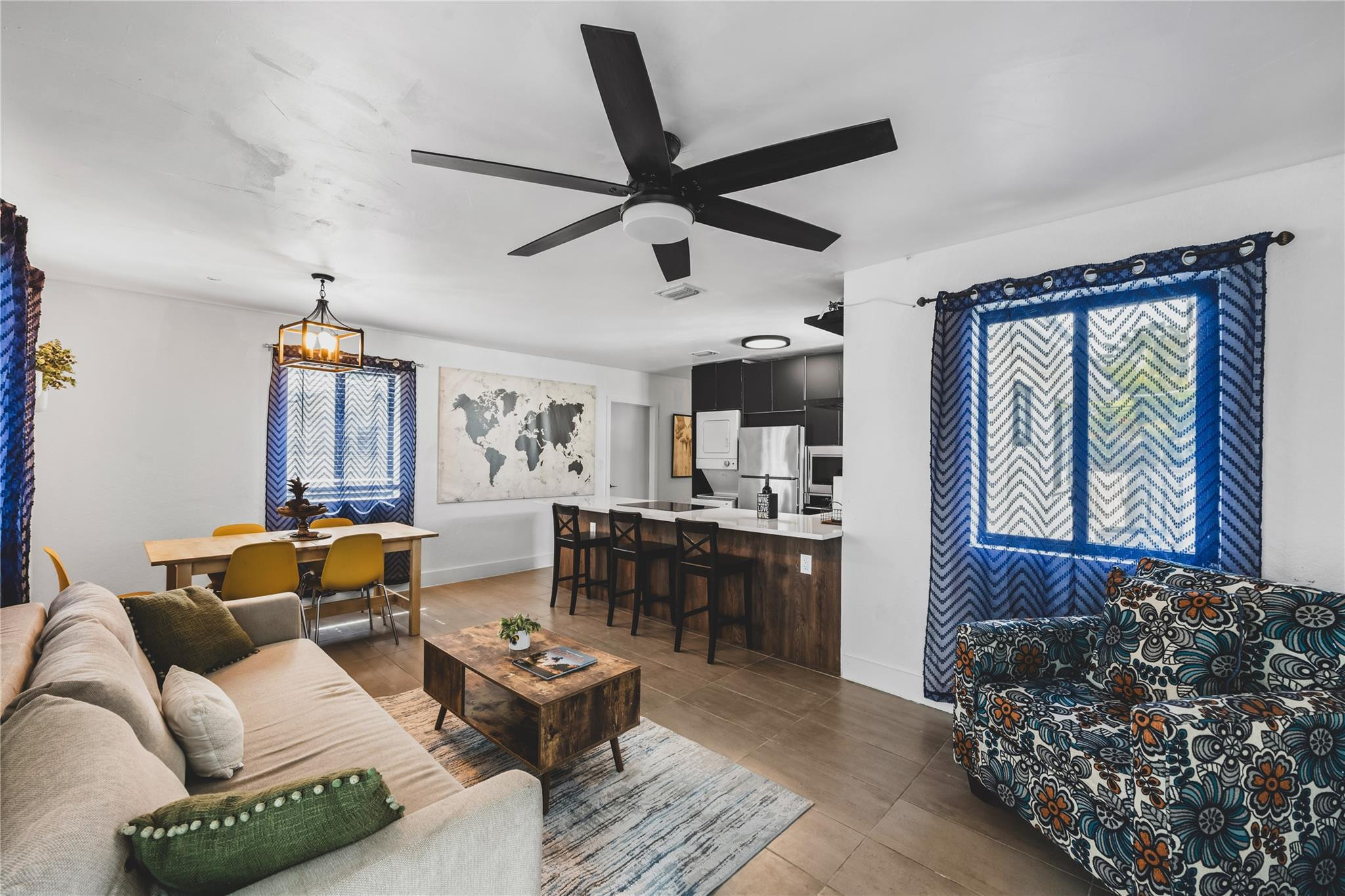 Poinsetta Park 8-35 B - Residential Income