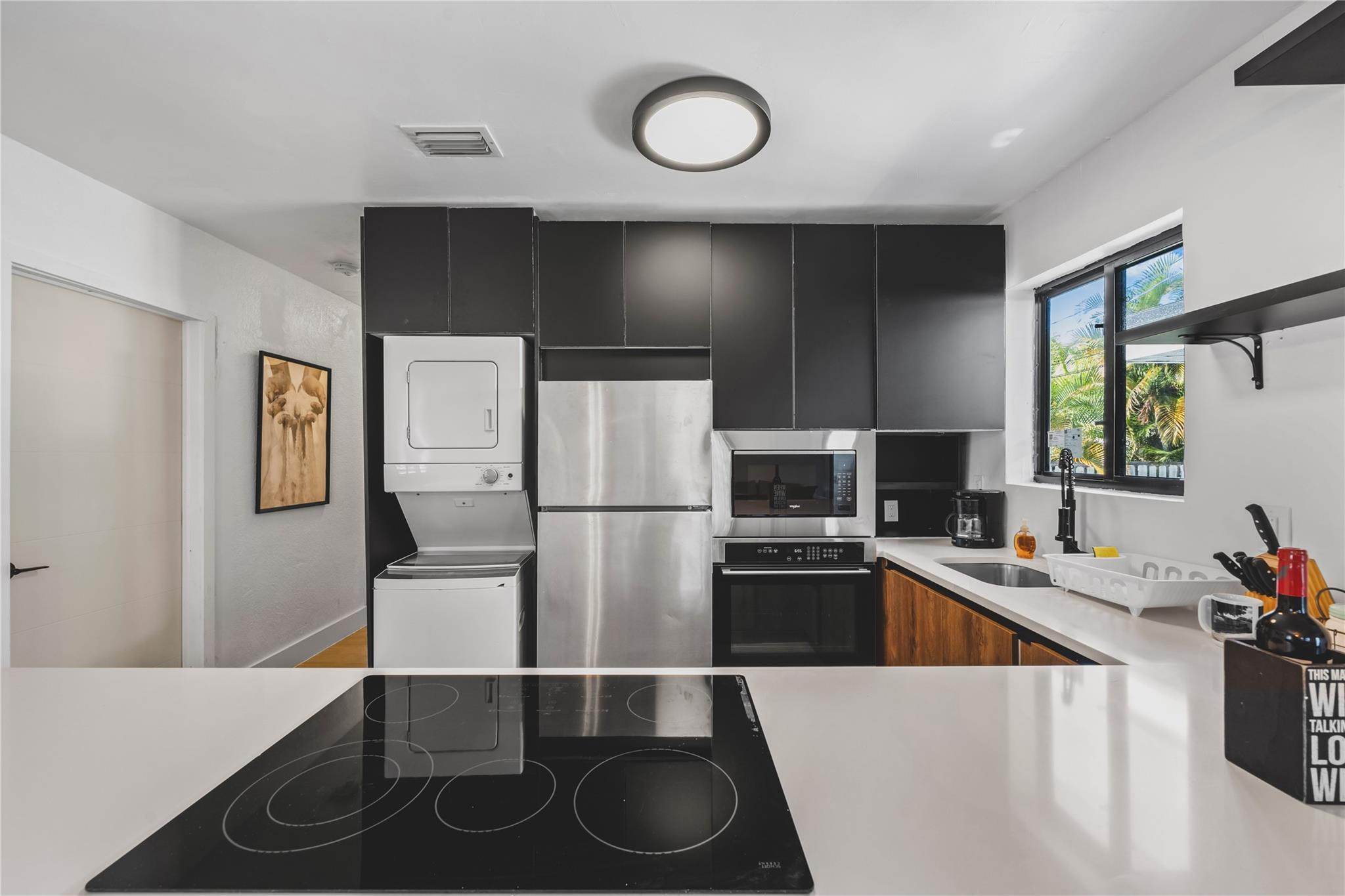 Poinsetta Park 8-35 B - Residential Income