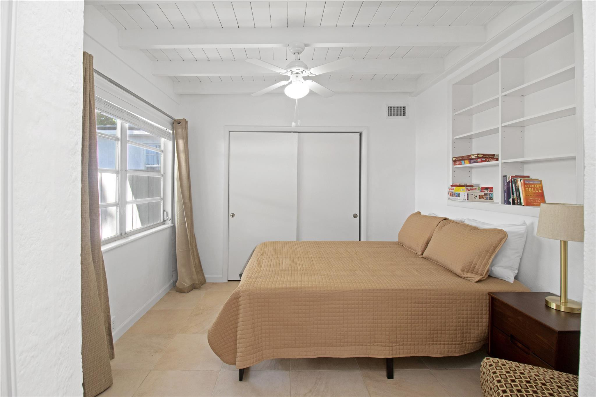 Poinsetta Park 8-35 B - Residential Income