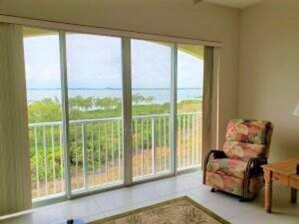 Photo of 27 Harbour Isle Drive Dr W #305, Fort Pierce, FL 34949 (MLS # R10794942)