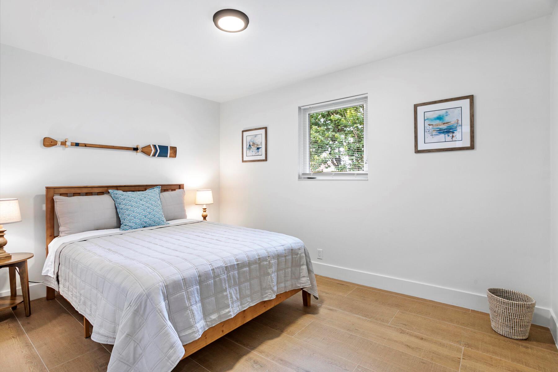 PALM BEACH SQUARE UNIT 5 - Residential Lease