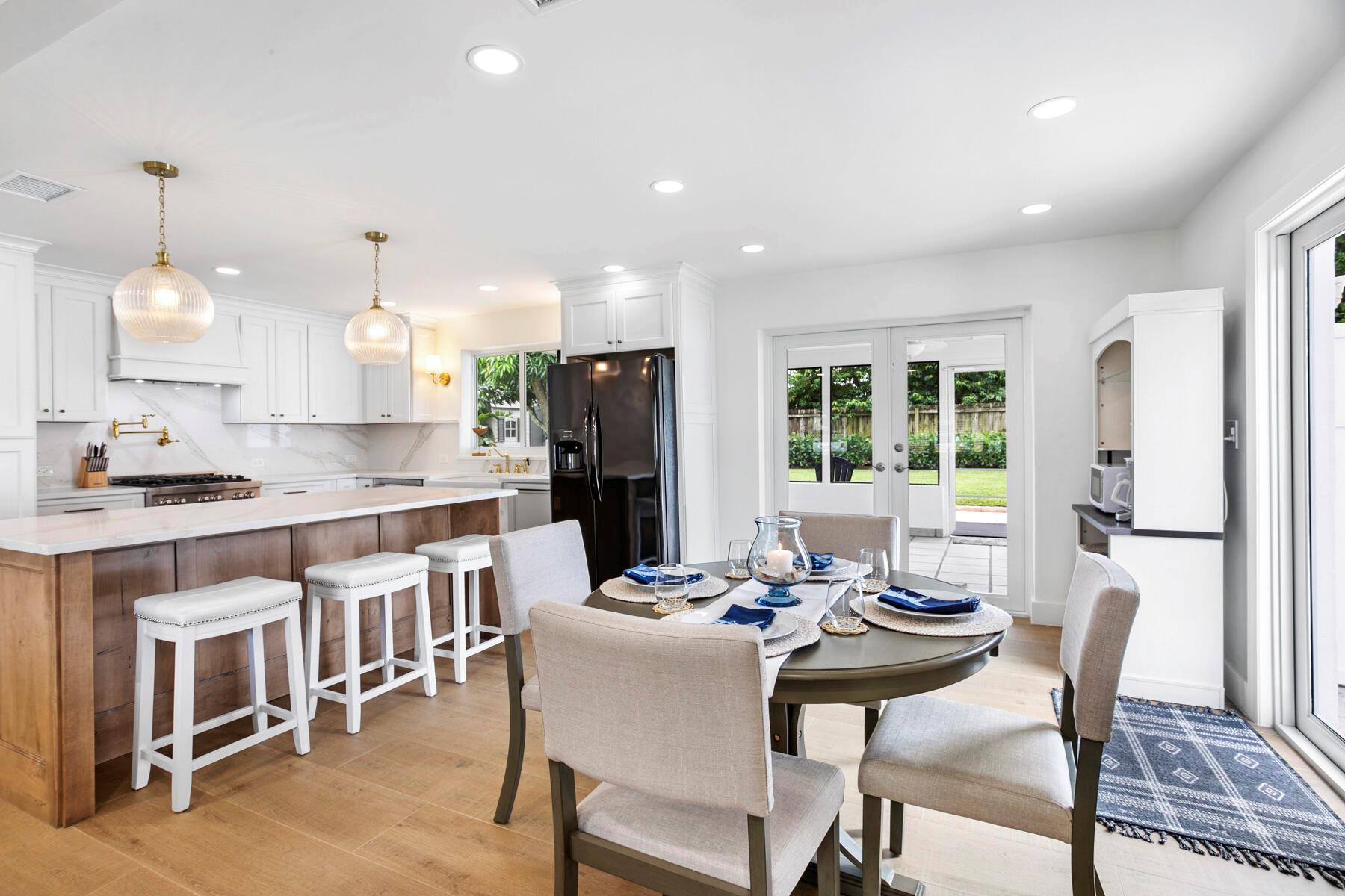PALM BEACH SQUARE UNIT 5 - Residential Lease