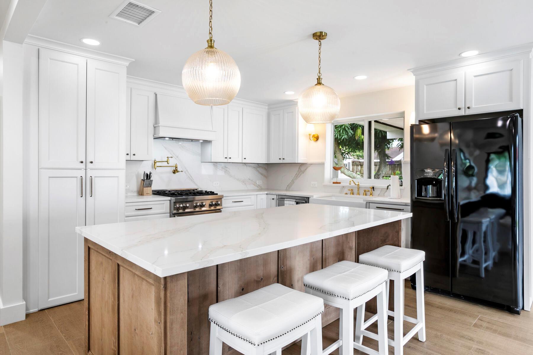 PALM BEACH SQUARE UNIT 5 - Residential Lease