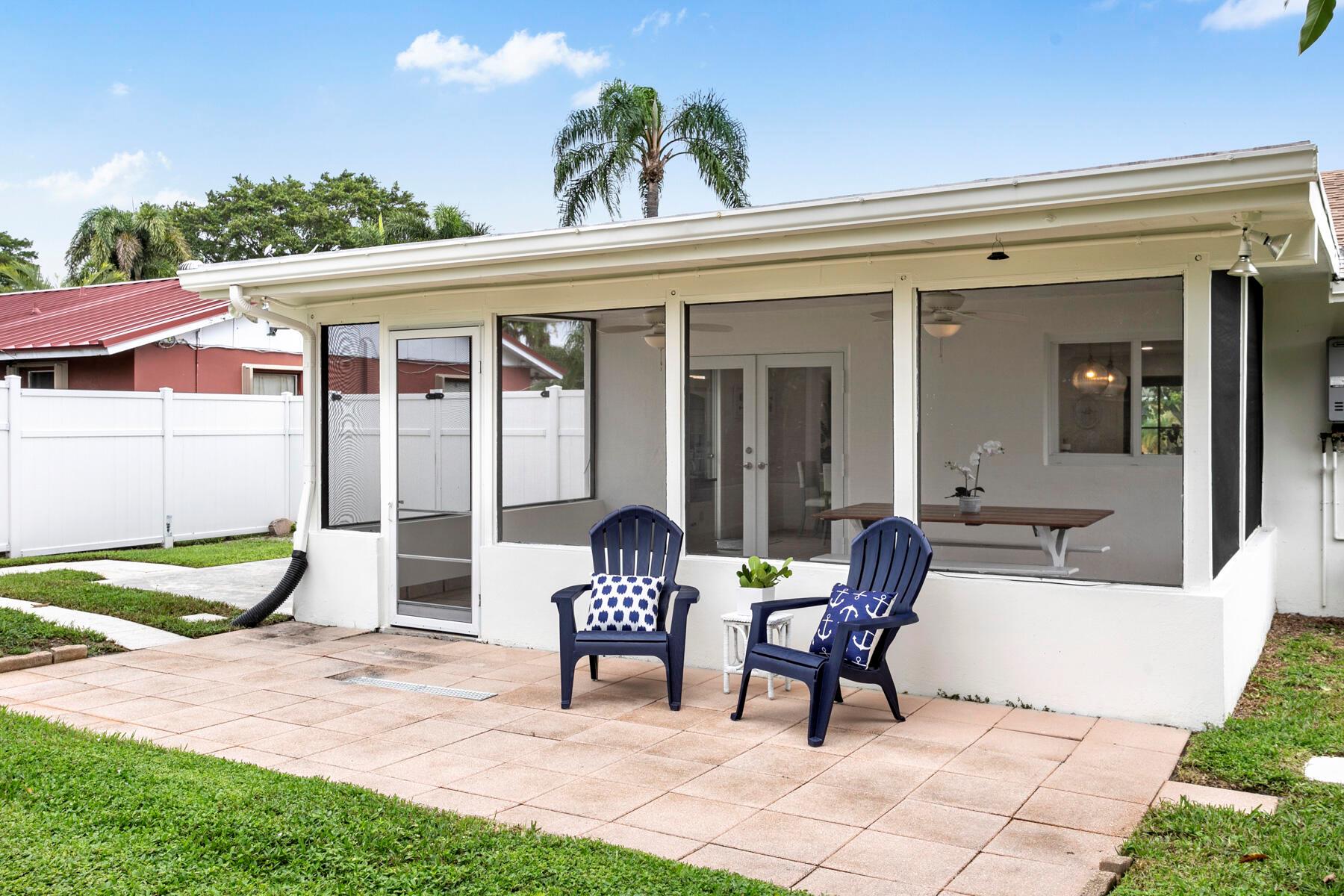 PALM BEACH SQUARE UNIT 5 - Residential Lease