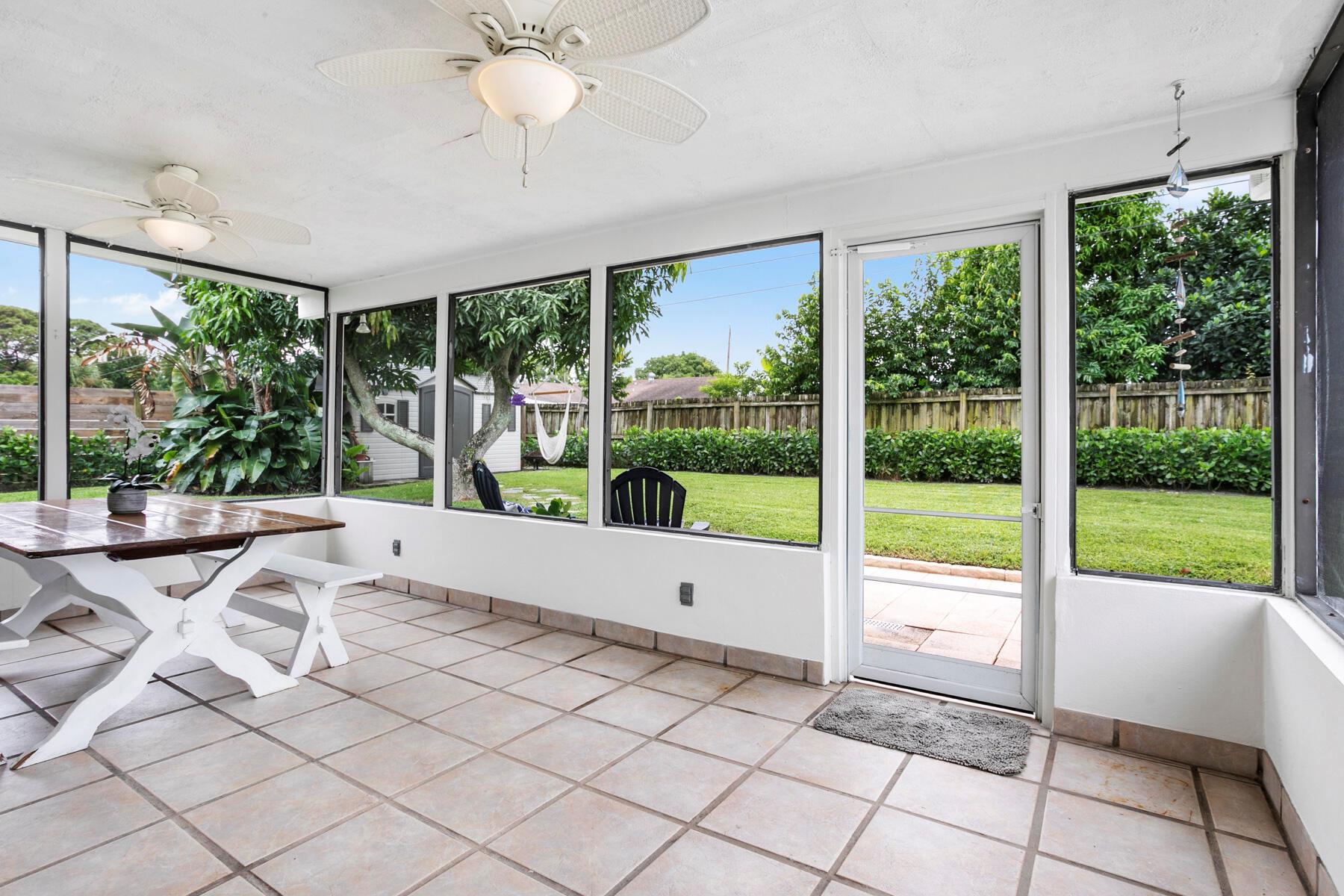 PALM BEACH SQUARE UNIT 5 - Residential Lease