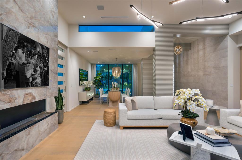 BOCA BAY COLONY - Residential