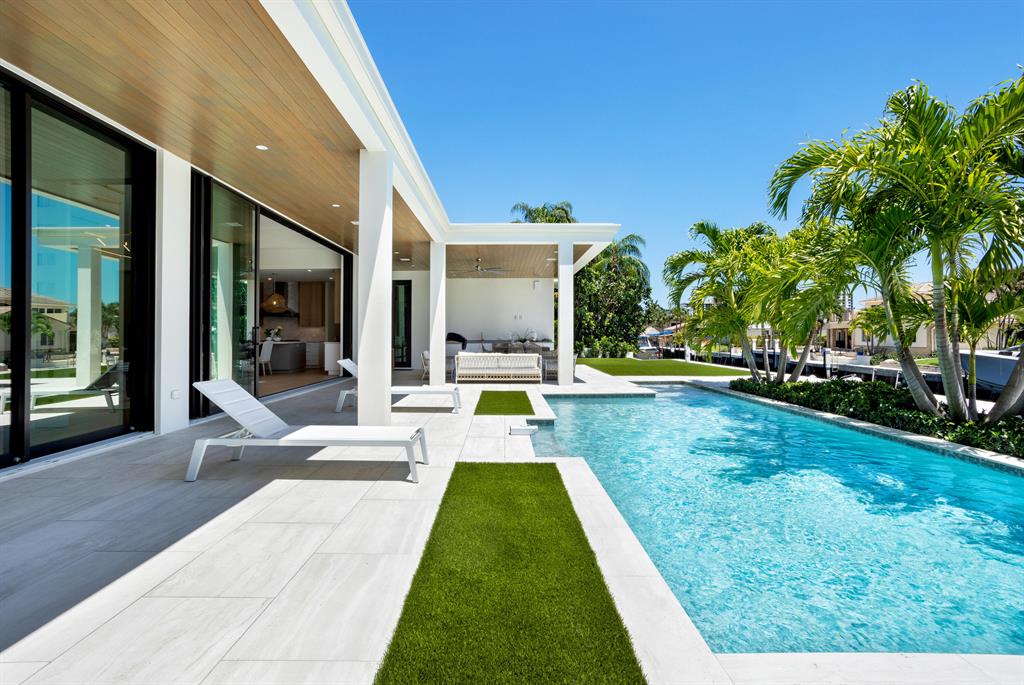 BOCA BAY COLONY - Residential