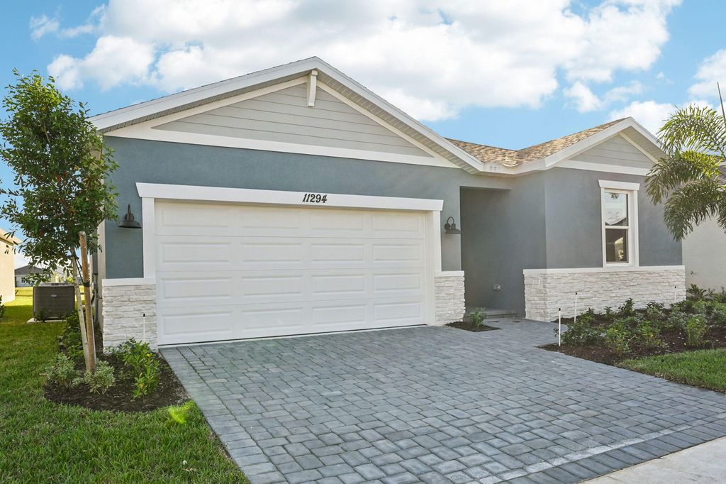 Photo of 11294 NW Blockbird Drive, Port Saint Lucie, FL 34987 (MLS # R11147976)