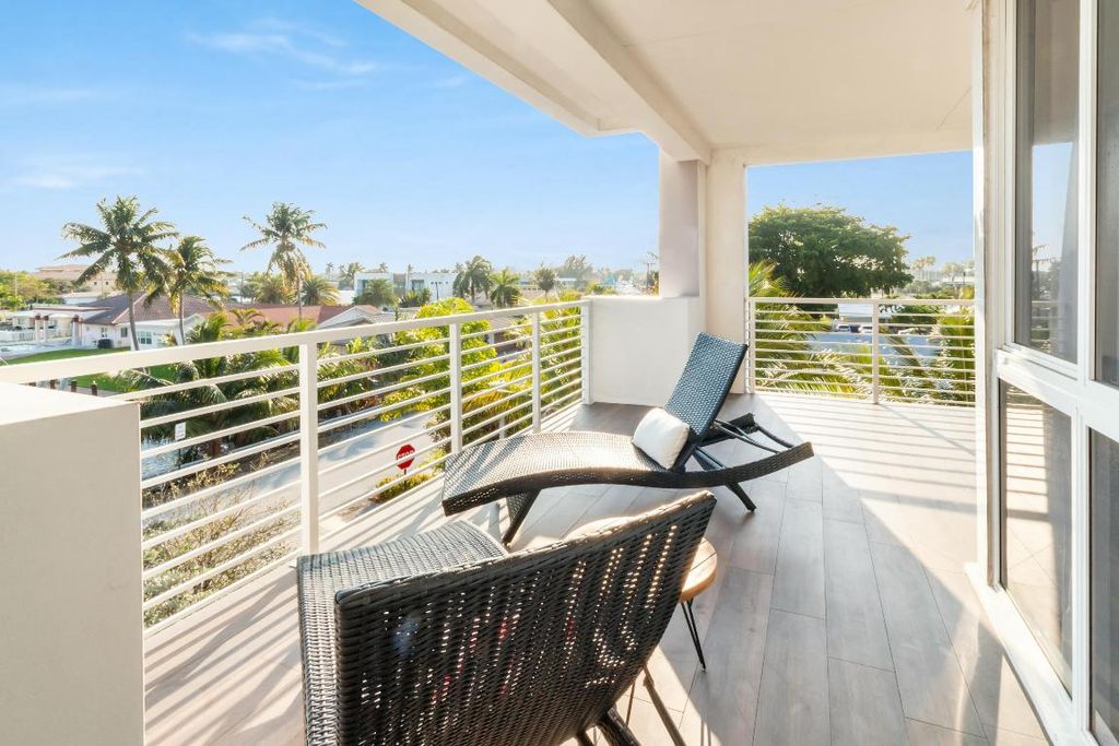 Photo of 51 SE 19th Avenue #301, Deerfield Beach, FL 33441 (MLS # R11064748)