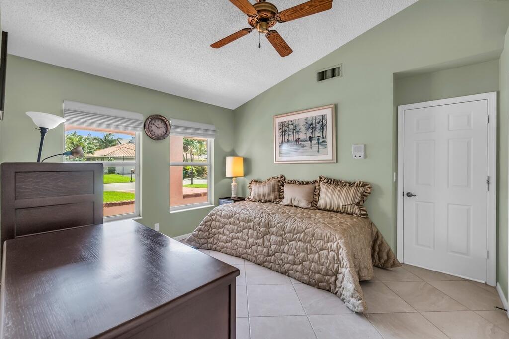 CYPRESS RUN - Residential