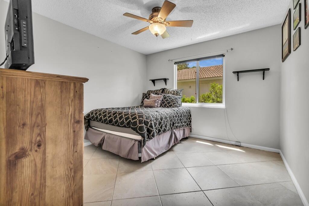 CYPRESS RUN - Residential