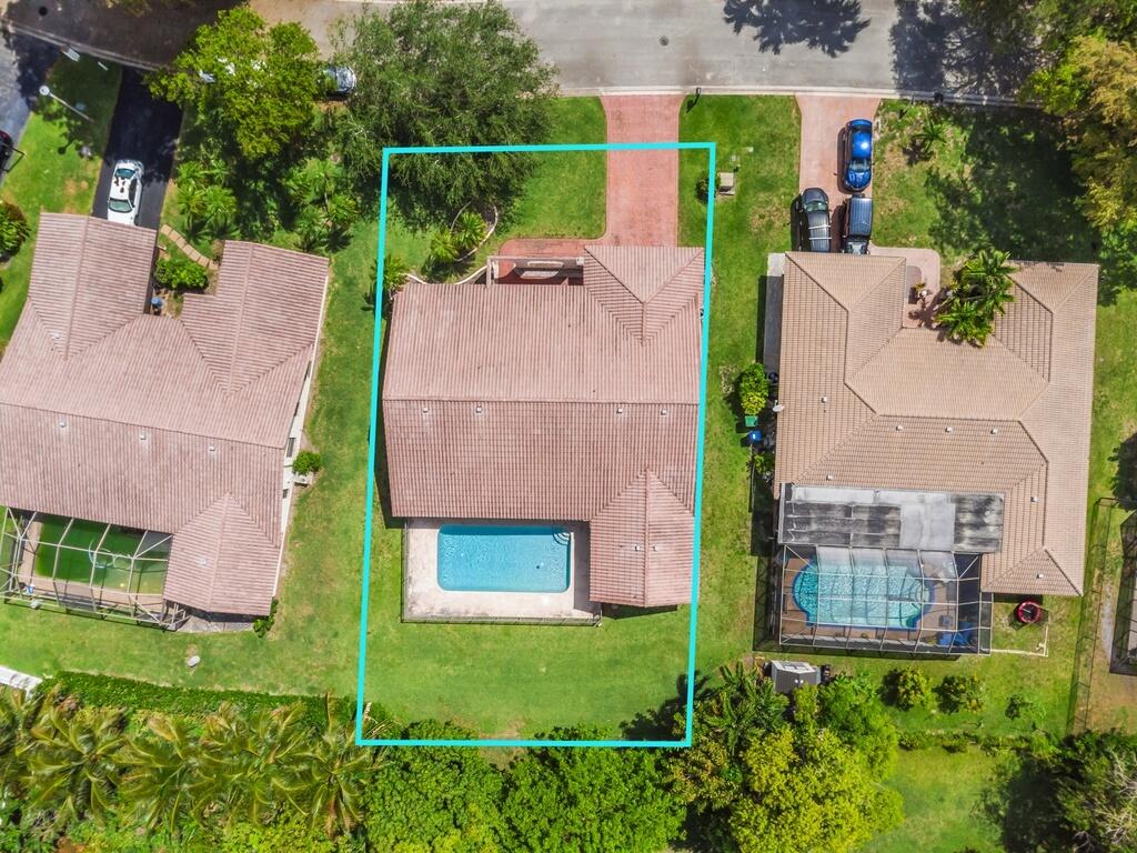 895 NW 110th Lane, Coral Springs, FL, 33071/$795,000 3 895 NW 110th Lane