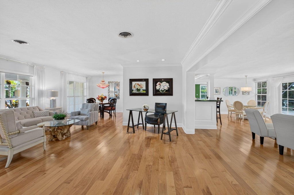 Photo of 840 SW 2ND Street, Boca Raton, FL 33486 (MLS # B26085605)