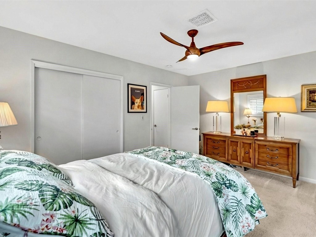 Coral Woods 33-25 B - Residential