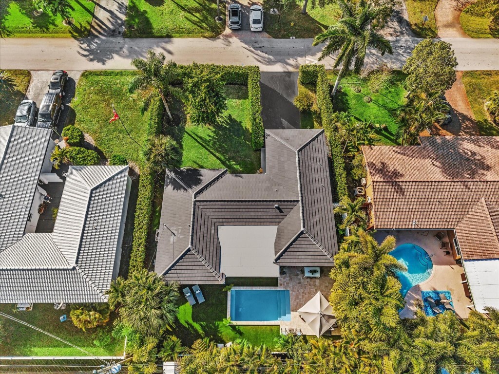 Coral Woods 33-25 B - Residential