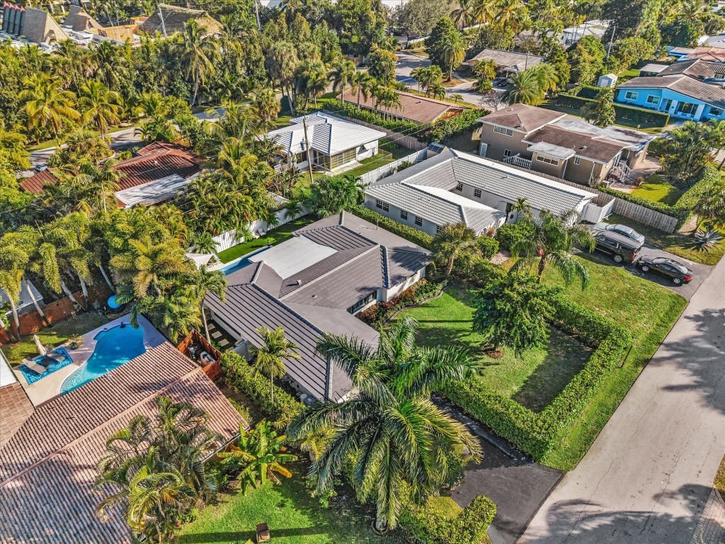 Coral Woods 33-25 B - Residential