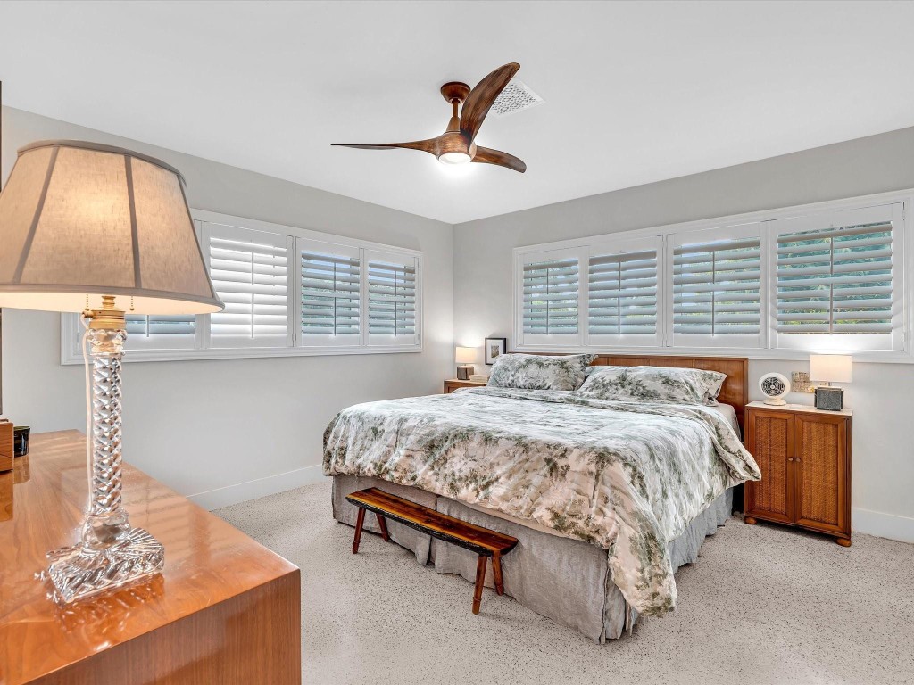 Coral Woods 33-25 B - Residential