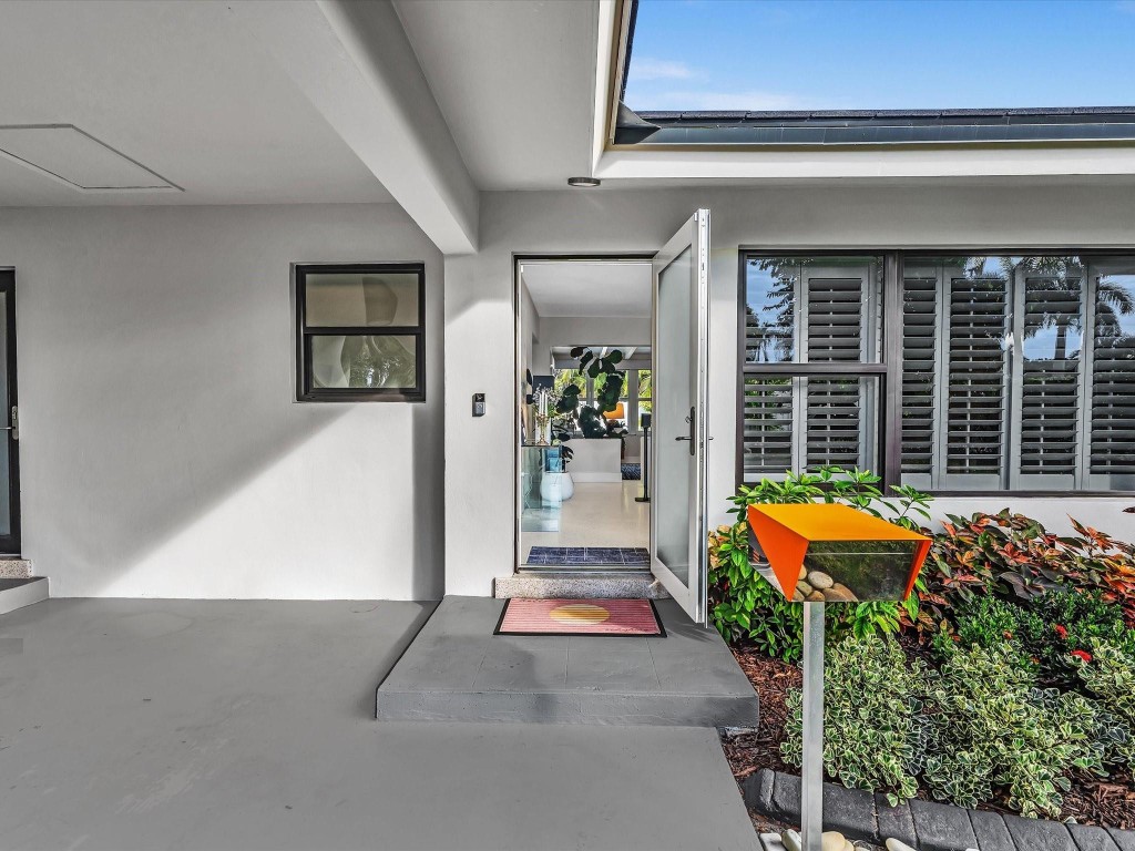 Coral Woods 33-25 B - Residential