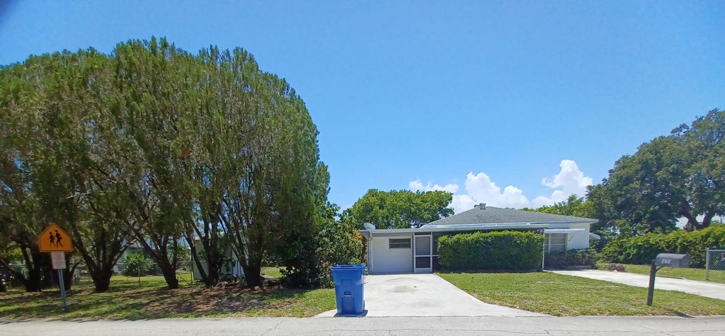 Photo of 520 W Branch Street, Lantana, FL 33462 (MLS # B26029360)