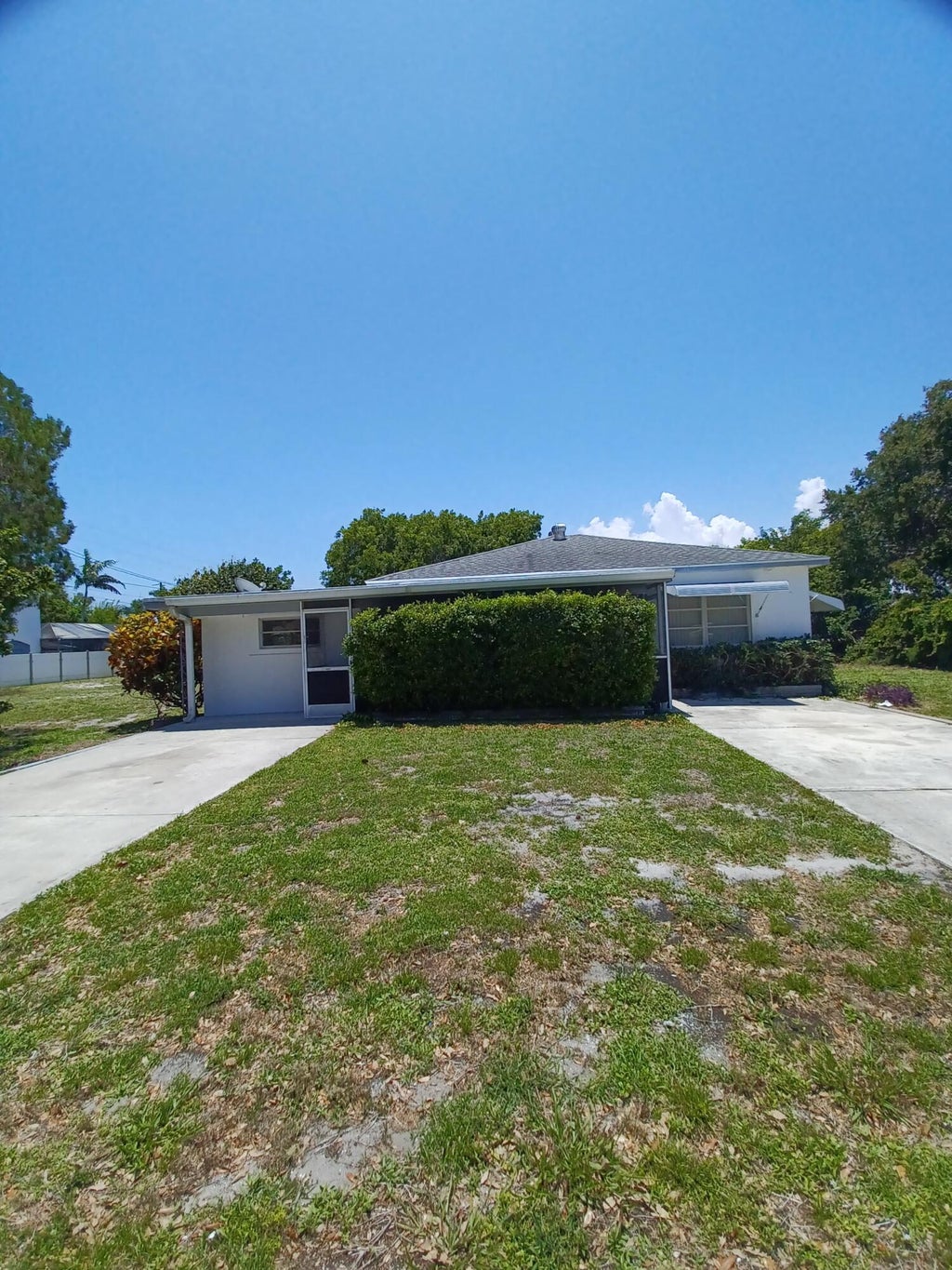 Photo of 520 W Branch Street, Lantana, FL 33462 (MLS # B26029360)