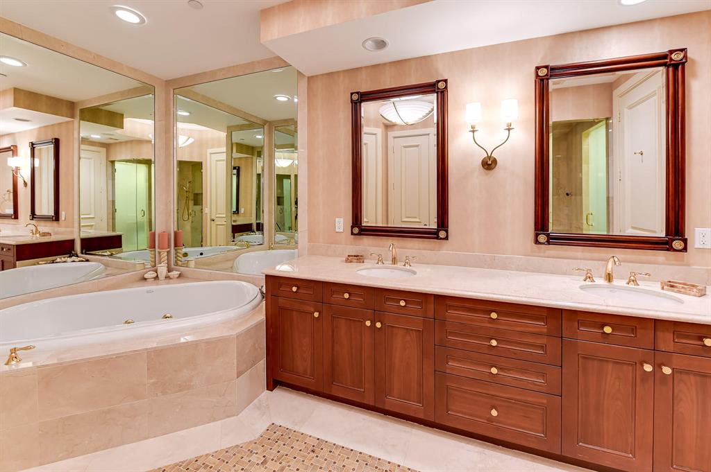 BELLARIA CONDO - Residential