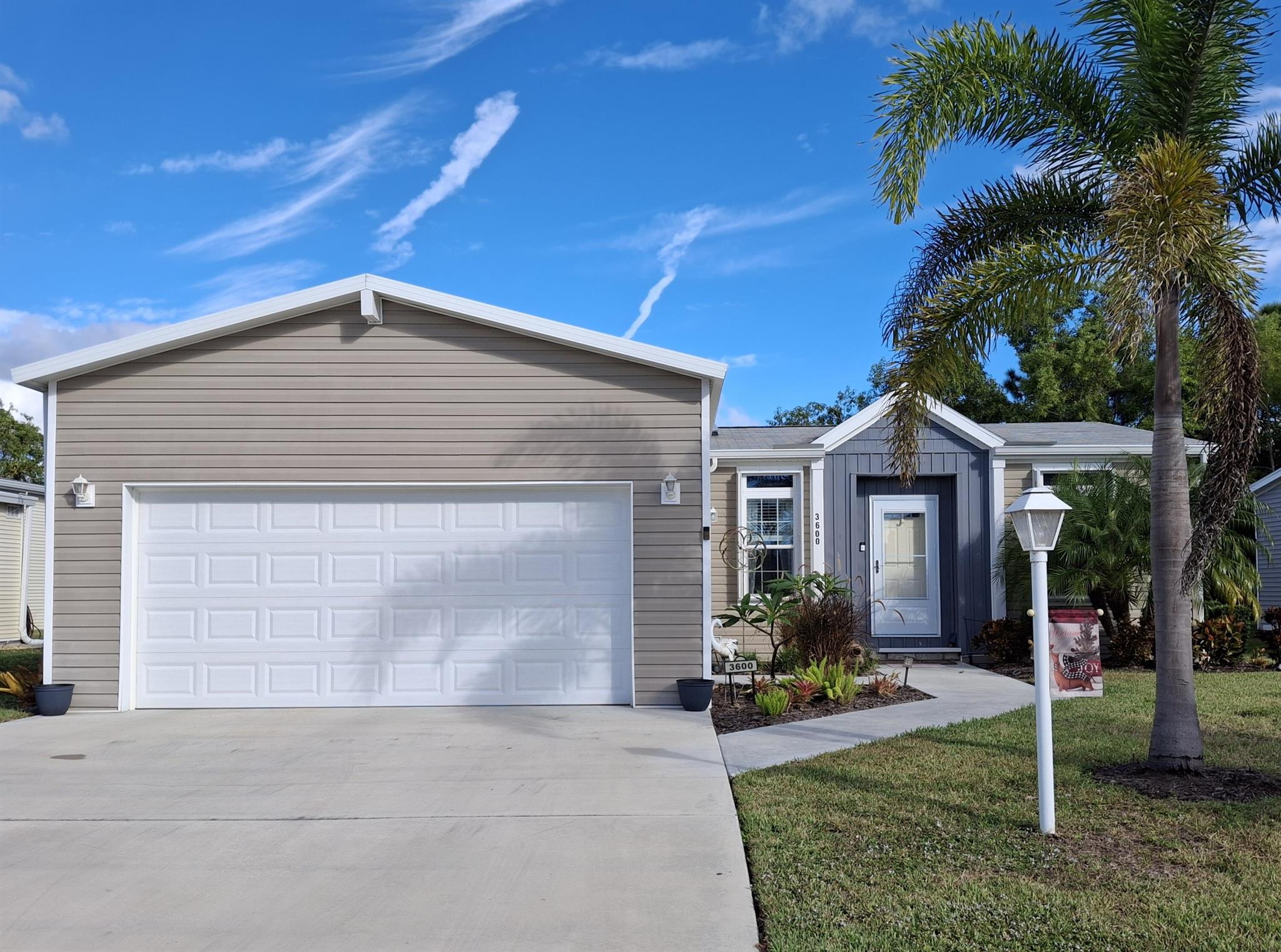 FAIRWAYS AT SAVANNA CLUB - Residential