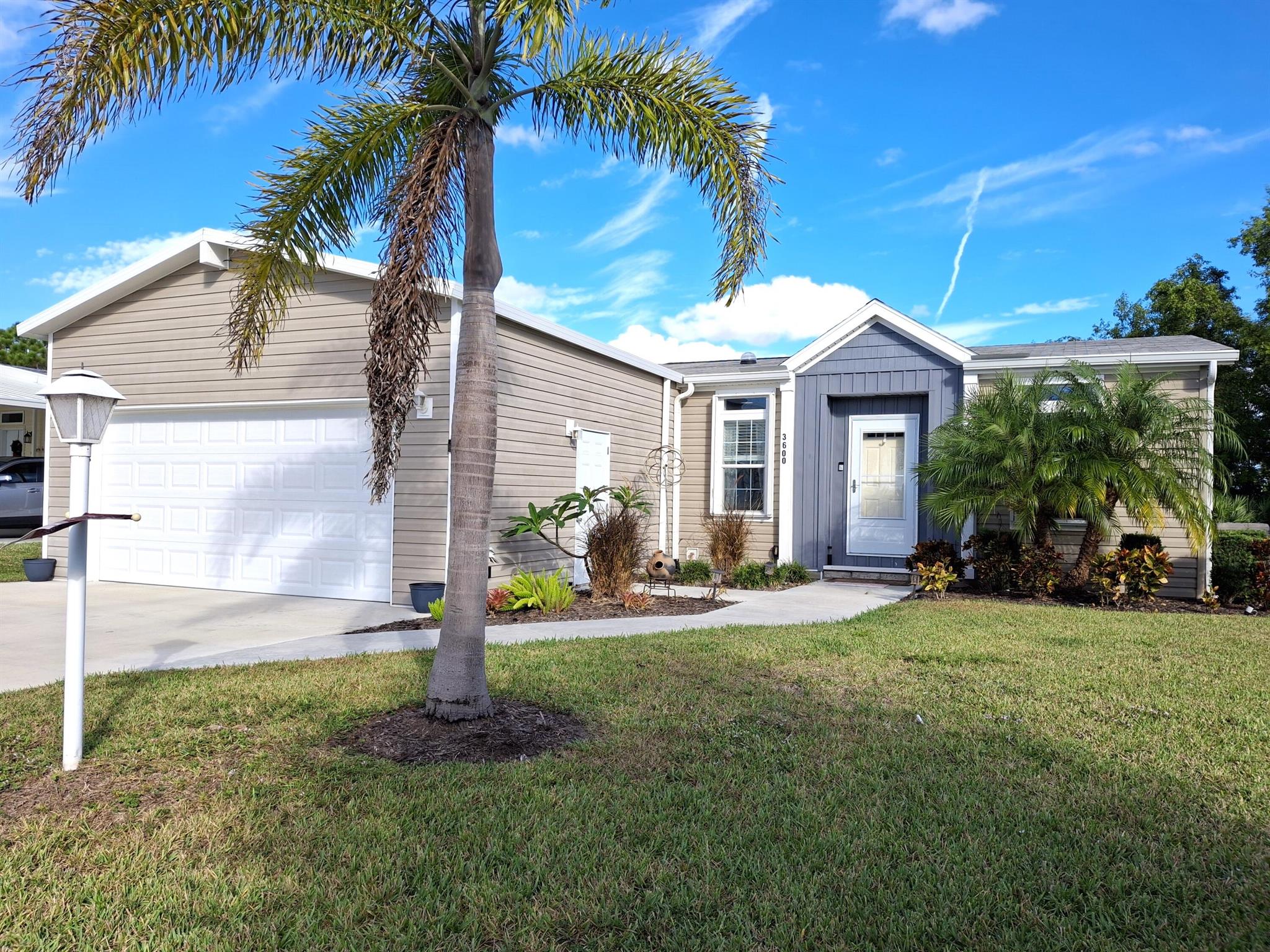 FAIRWAYS AT SAVANNA CLUB - Residential