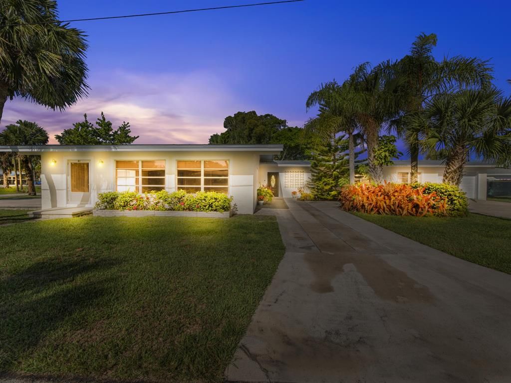 Photo of 411 Granada Street St, Fort Pierce, FL 34949 (MLS # R10806725)